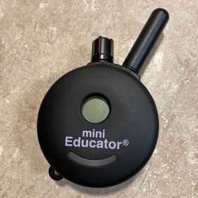 Et-300-302 E-collar Remote Mini Educator Et-300 Transmitter Only Black Et-300-302 E-collar Remote Mini Educator Et-300 Transmitter Only Black