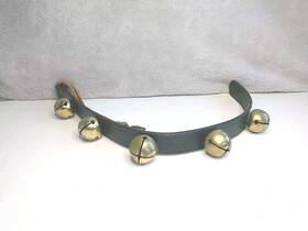 Warner 855968003033 Leather Strap Arctic Sleigh 5-bells Brass Door Bell Puppy Training