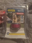 Petsafe Stay & Play Wireless Fence Dog Collar RB-PIF00-13672. Fixed Price $75.00.